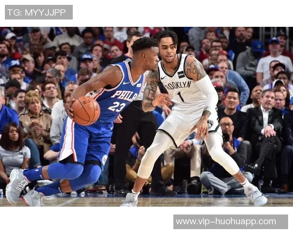 西蒙斯高效得分助力球队胜利豪泽状态低迷表现不佳