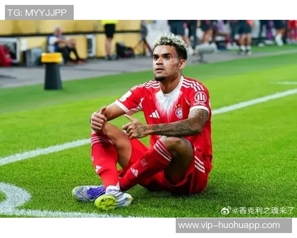 迪亚斯称赞J罗为哥伦比亚全力以赴的榜样与精神领袖