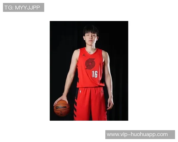 开拓者队宣布召回杨瀚森重返球队提升阵容实力 开拓者队宣布召回杨瀚森重返球队提升阵容实力